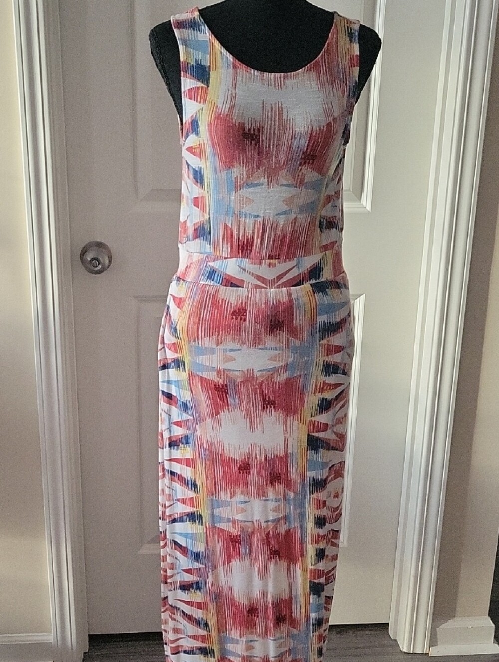 Sleeveless Multicolor Patterned Maxi Dress - Pink/Blue